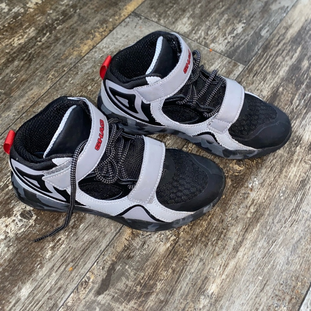 Boys shoes size 3